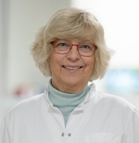 Dr. med. Monika Serke